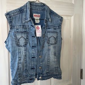 S Vintage Repurposed “1976” WoozBlooz denim vest. Artist Recycled. New tag (old)